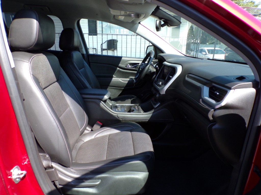 2023 GMC Acadia Image 11