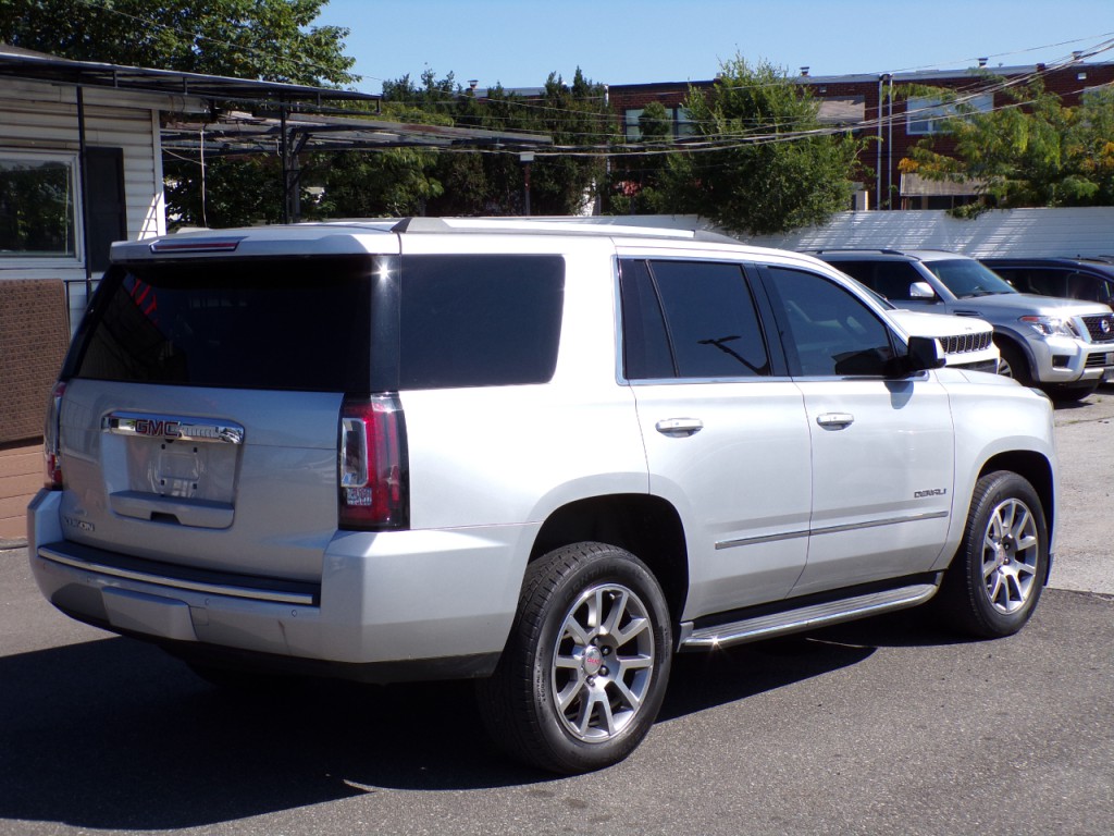 2017 GMC Yukon Image 3