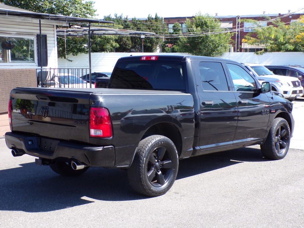 2015 RAM 1500 Image 3
