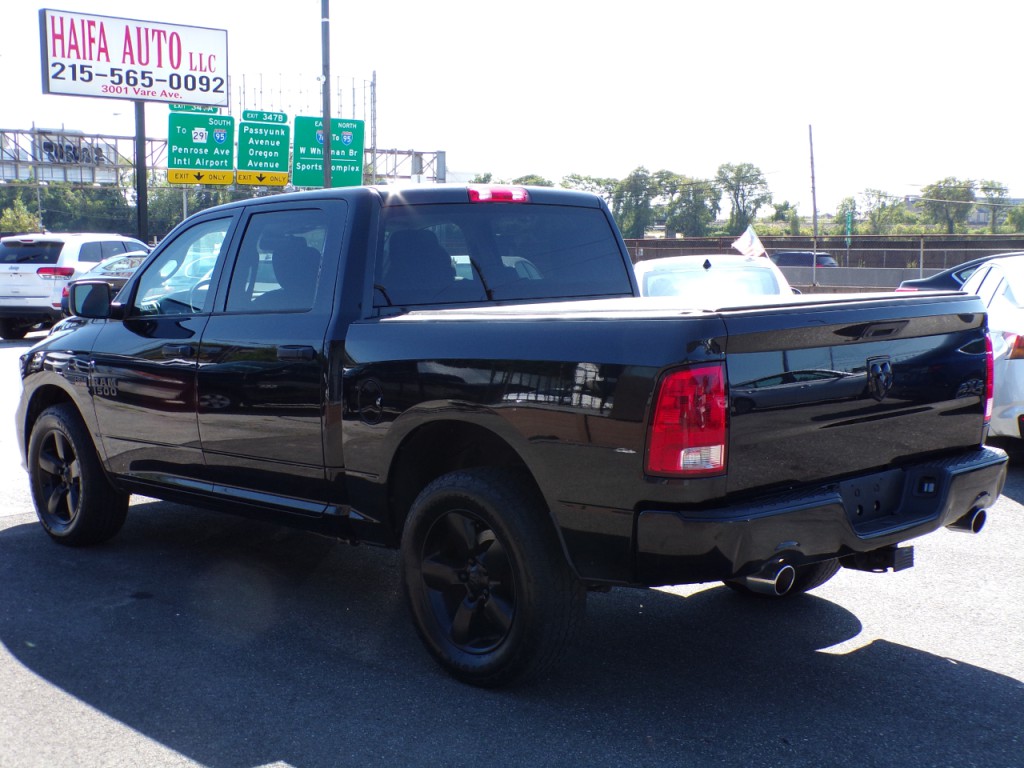 2015 RAM 1500 Image 4