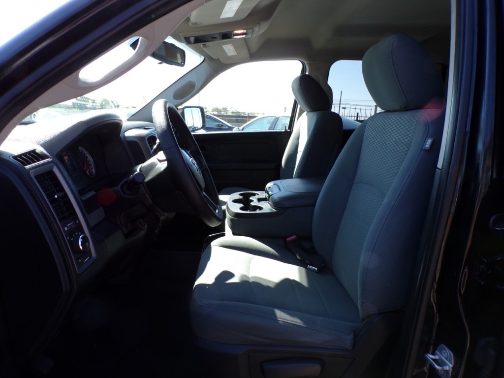 2015 RAM 1500 Image 9