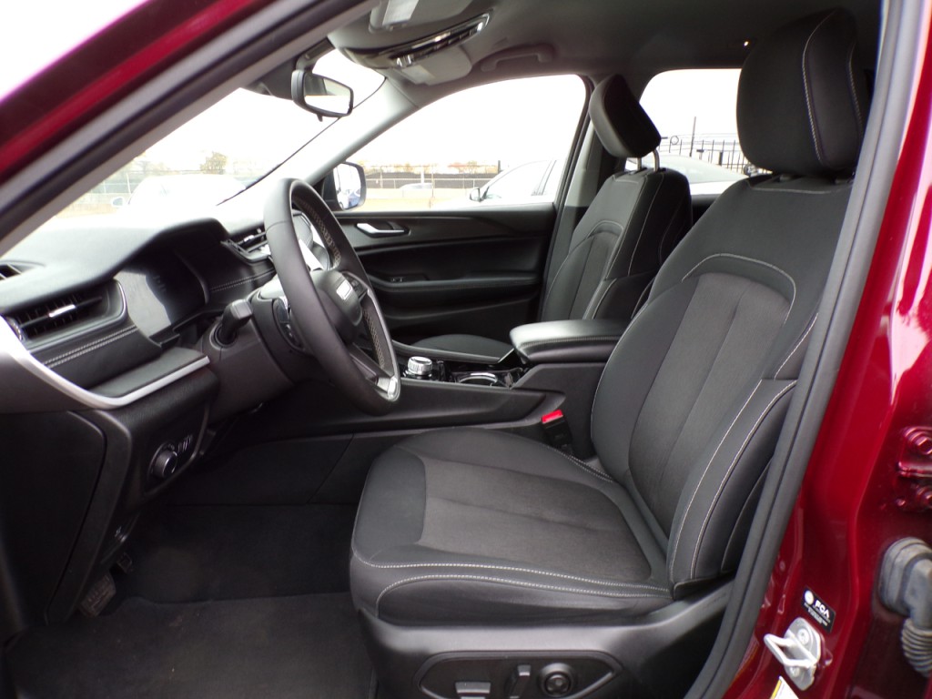 2023 Jeep Grand Cherokee Image 10