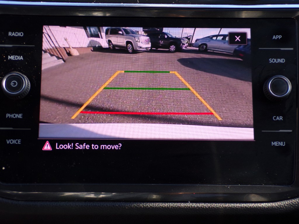 2022 Volkswagen Tiguan Image 16