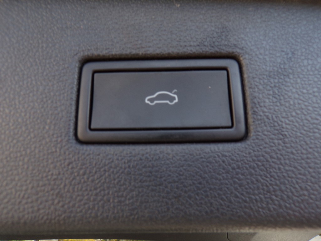 2022 Volkswagen Tiguan Image 17