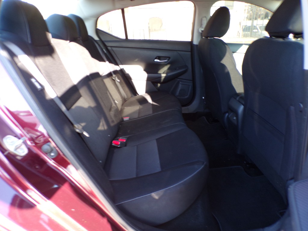 2021 Nissan Sentra Image 9