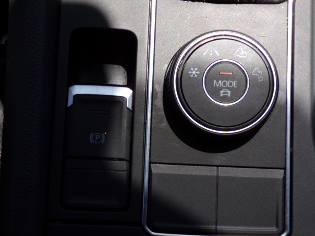 2021 Volkswagen Atlas Image 17