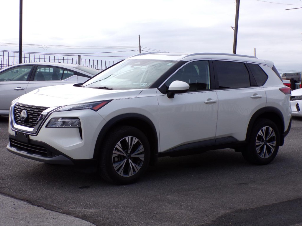 2023 Nissan Rogue Image 2