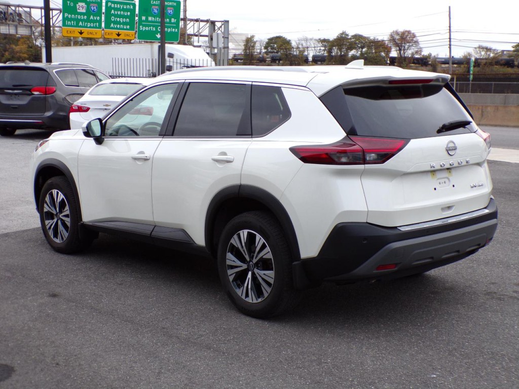 2023 Nissan Rogue Image 4