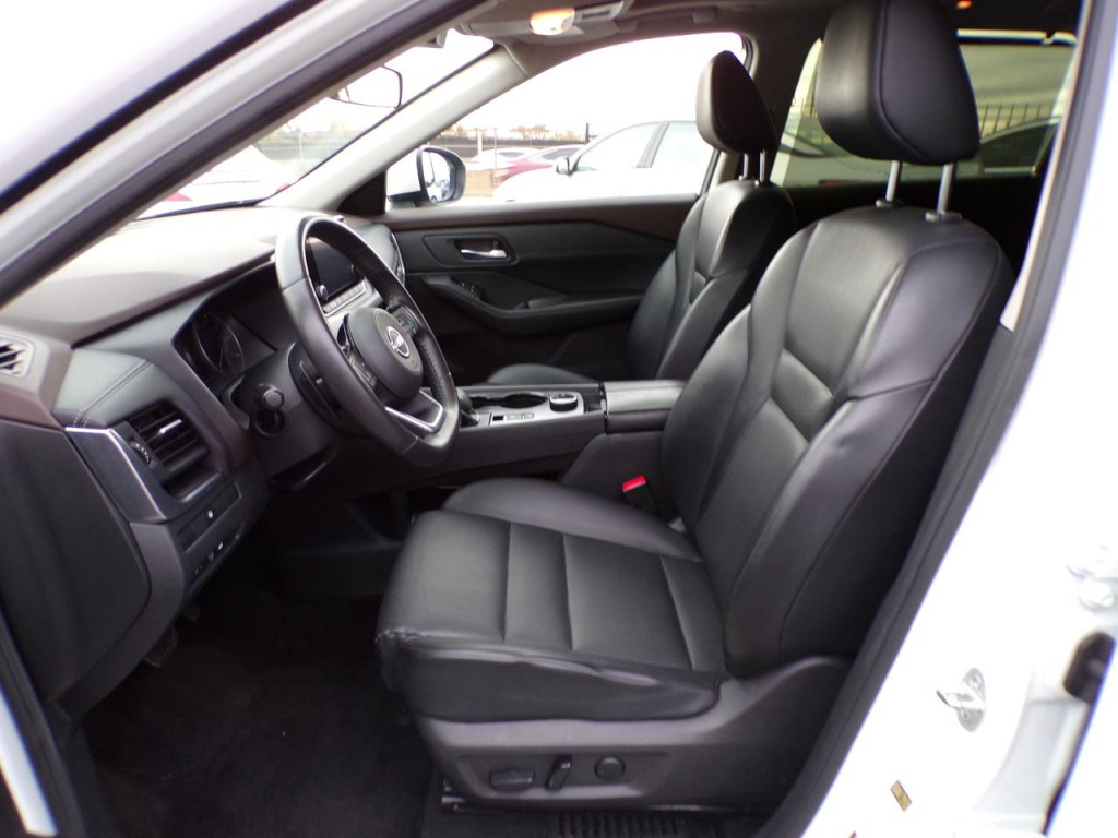 2023 Nissan Rogue Image 7