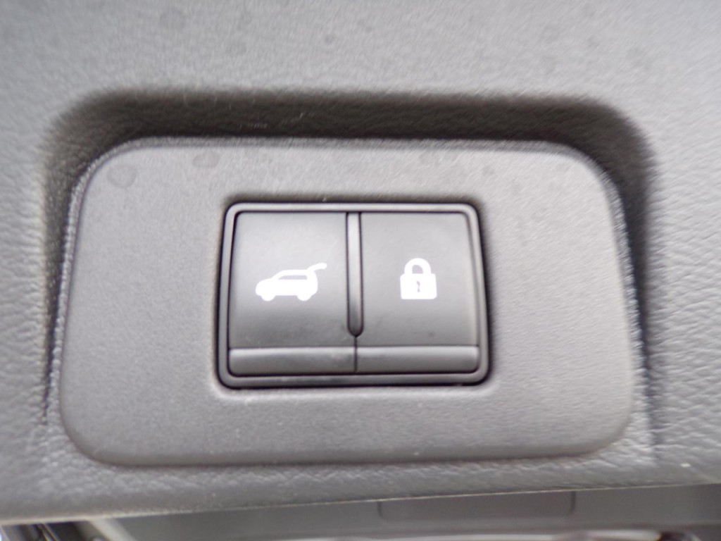 2023 Nissan Rogue Image 13