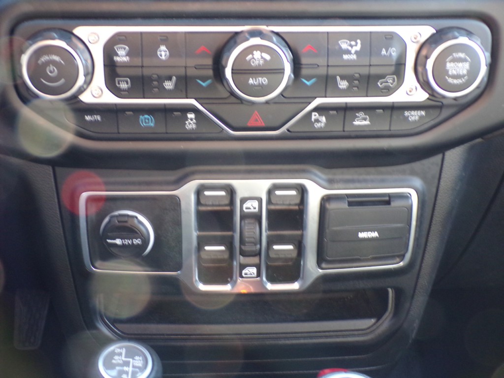 2023 Jeep Wrangler Image 16