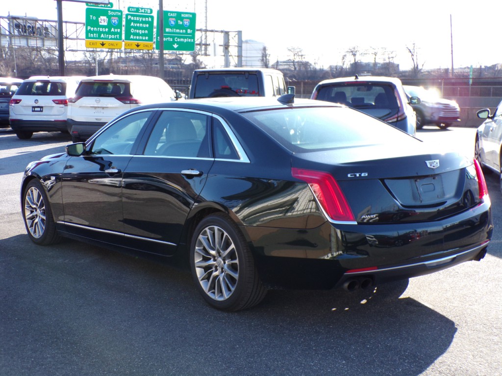 2016 Cadillac CT6 Image 4
