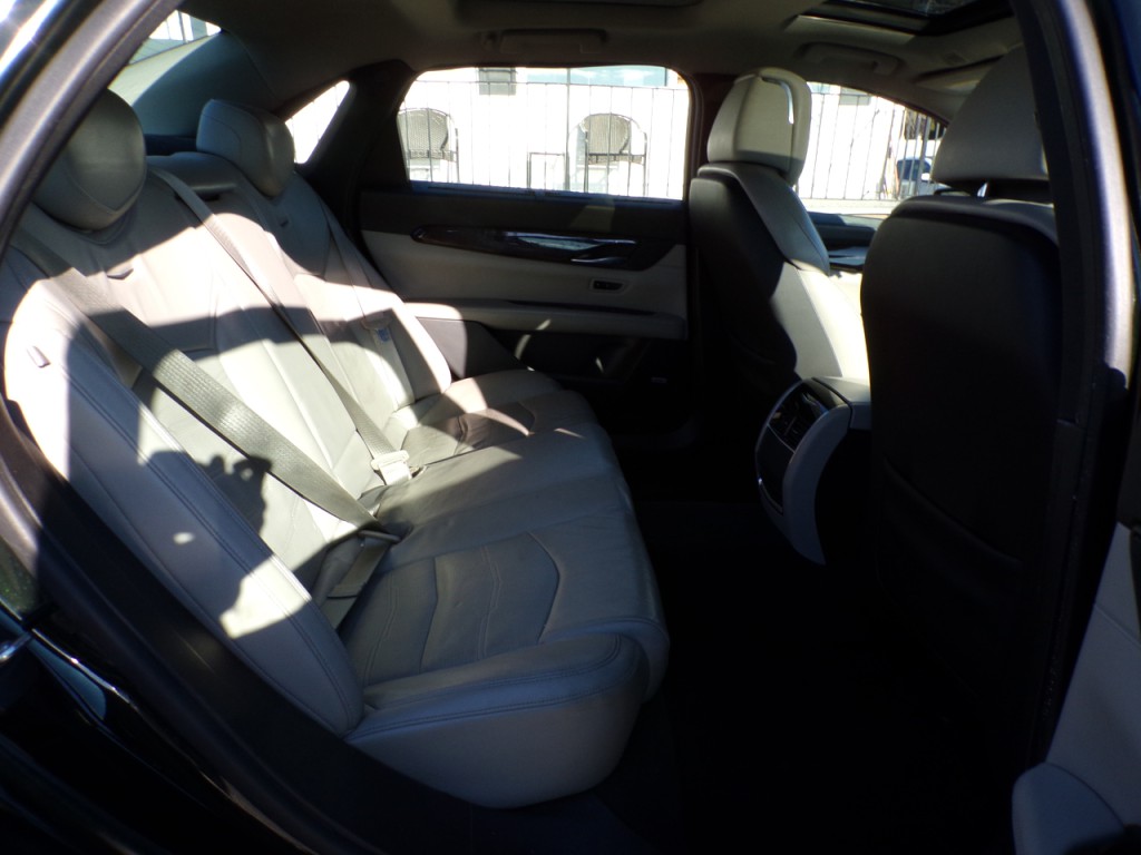 2016 Cadillac CT6 Image 9