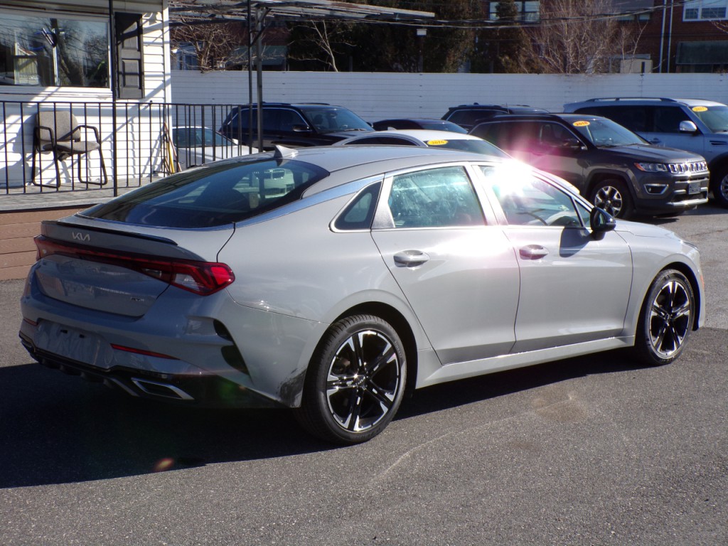 2023 Kia K5 Image 4