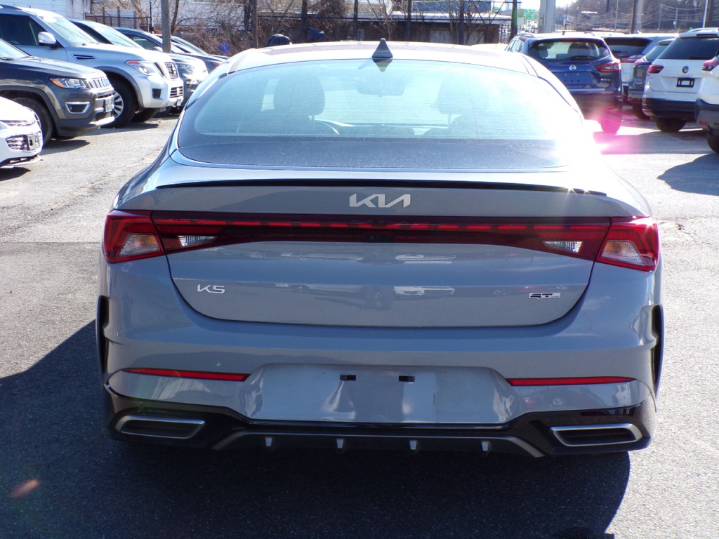2023 Kia K5 Image 7