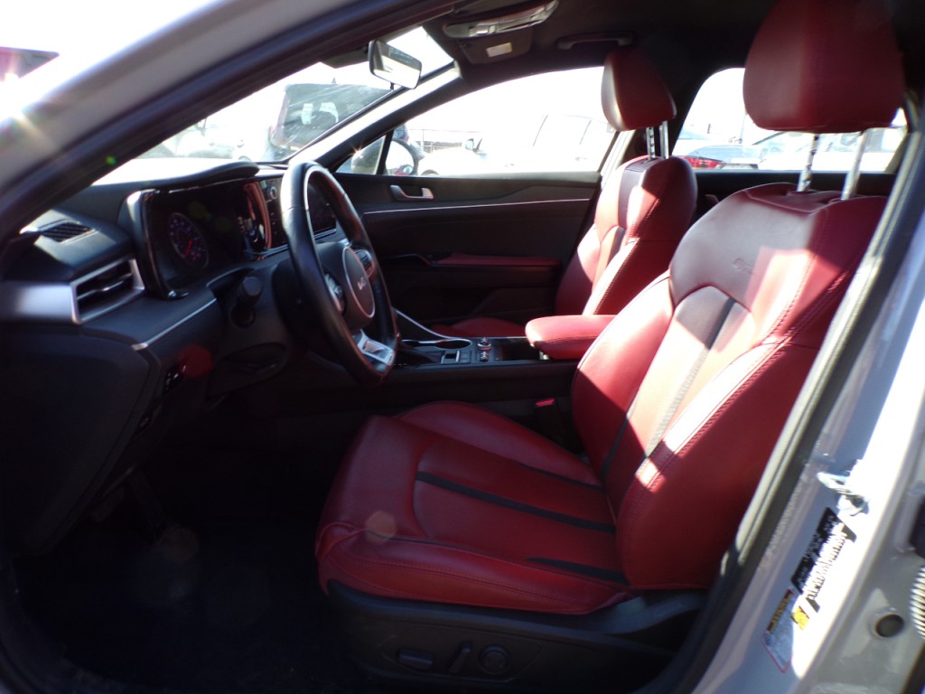 2023 Kia K5 Image 10