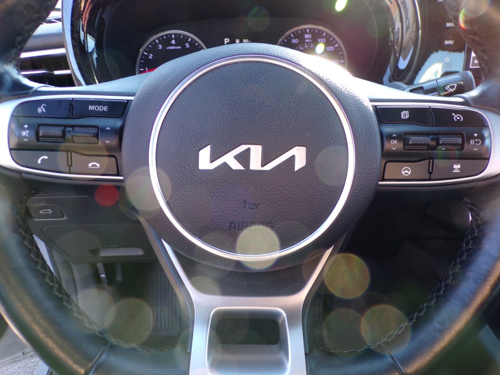 2023 Kia K5 Image 20