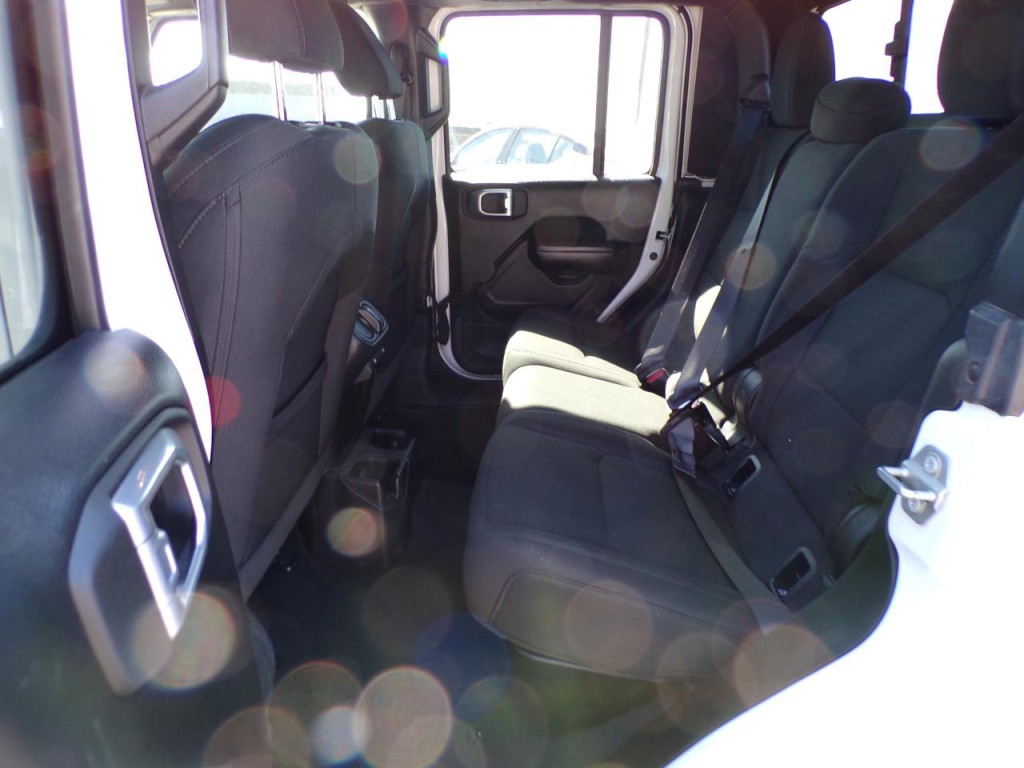 2021 Jeep Gladiator Image 11