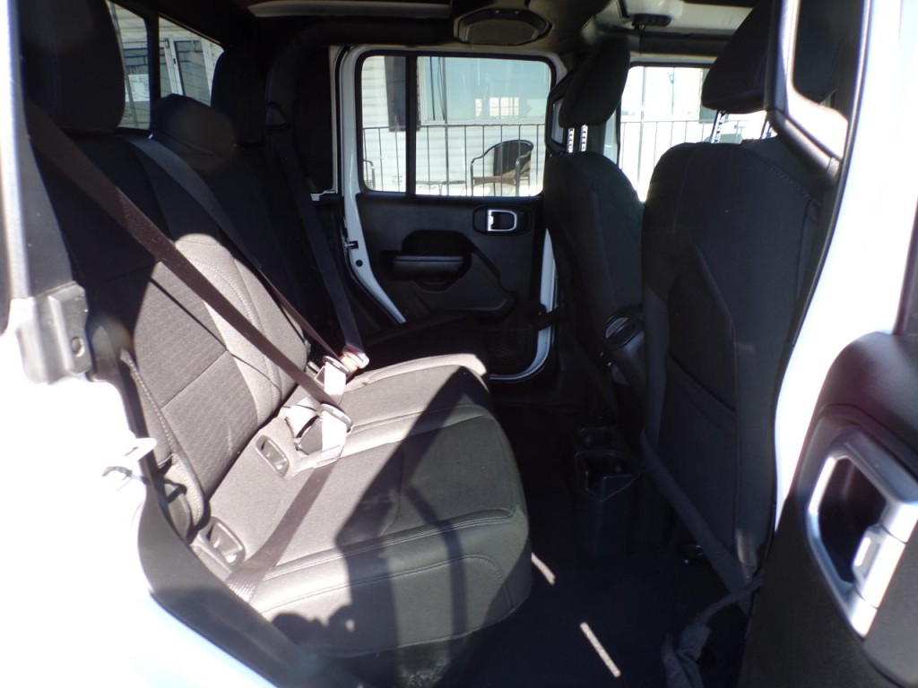 2021 Jeep Gladiator Image 12