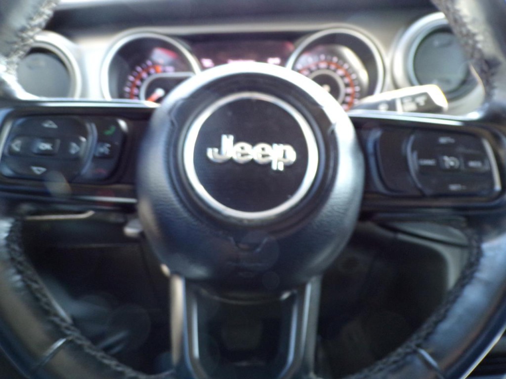 2021 Jeep Gladiator Image 15