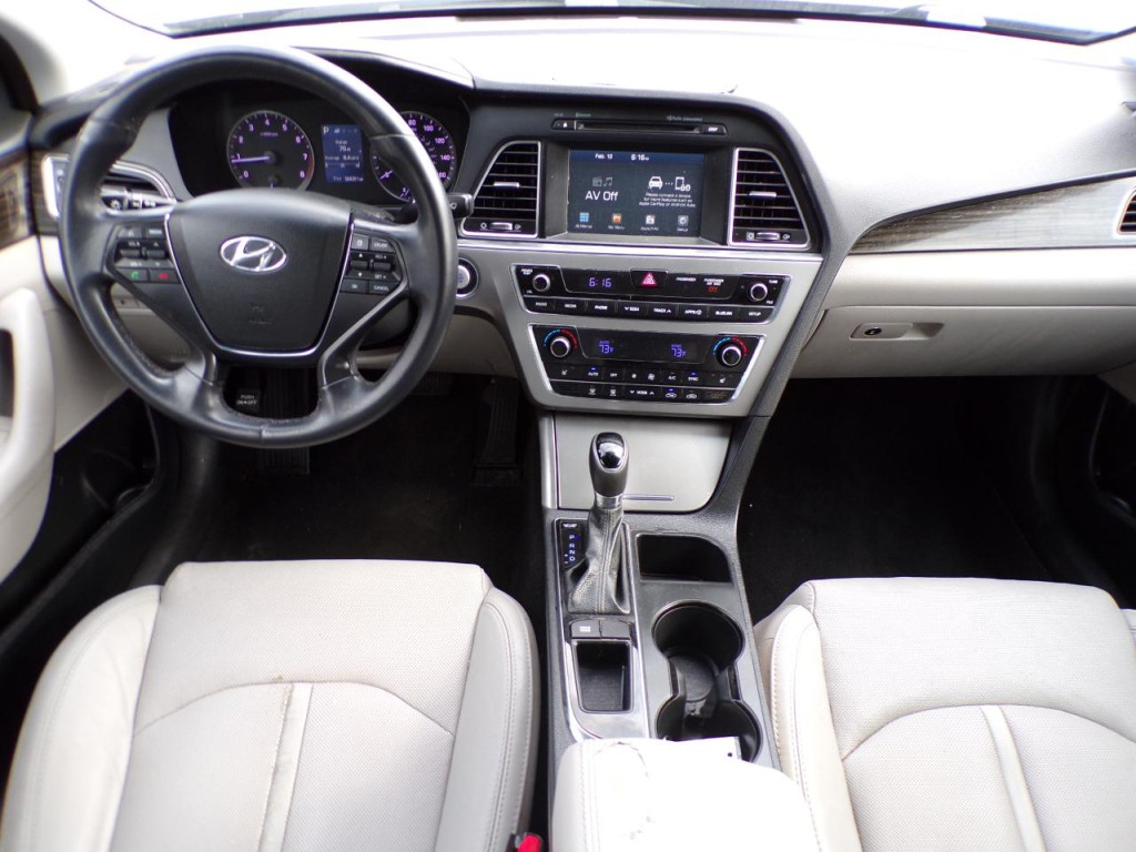 2016 Hyundai Sonata Image 10