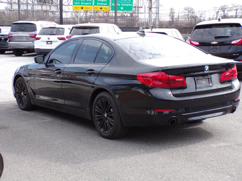 2019 BMW 5 Series Image 4
