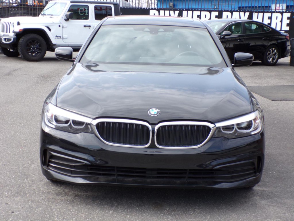 2019 BMW 5 Series Image 5