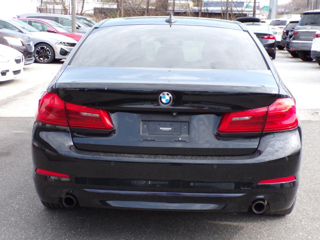 2019 BMW 5 Series Image 6