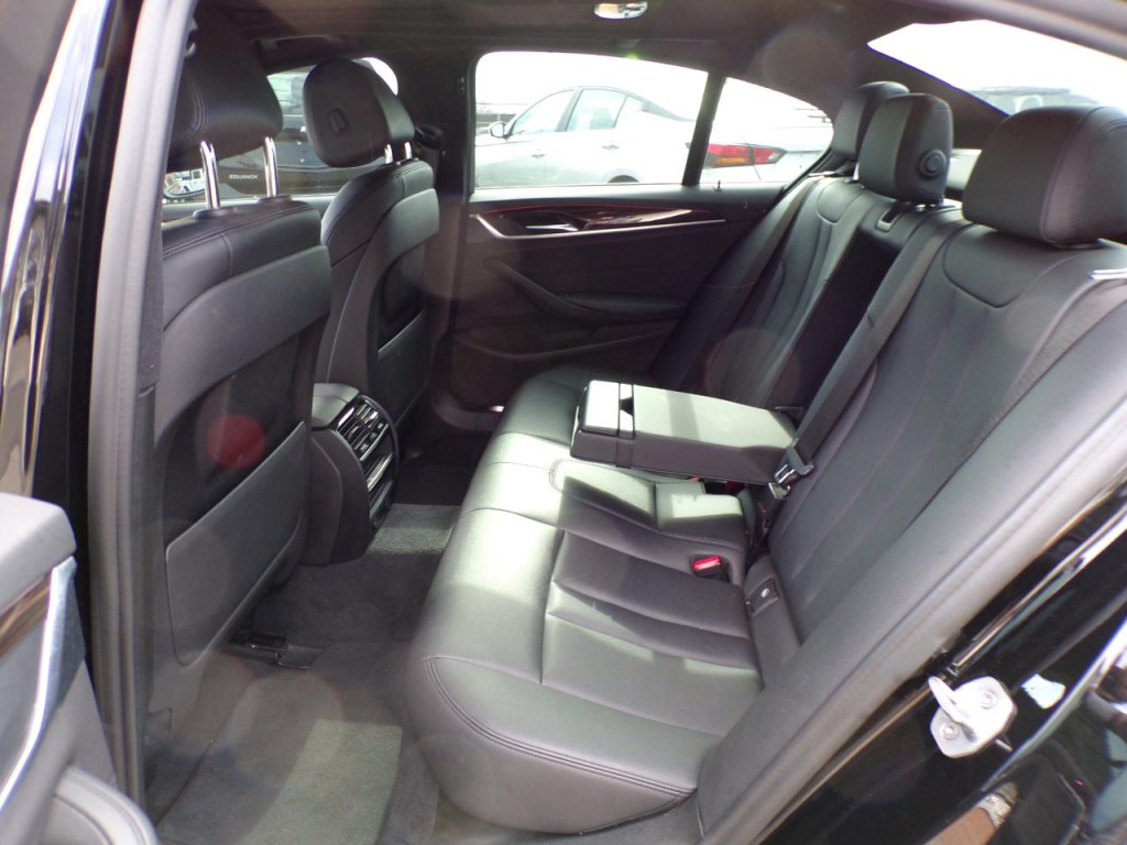 2019 BMW 5 Series Image 11