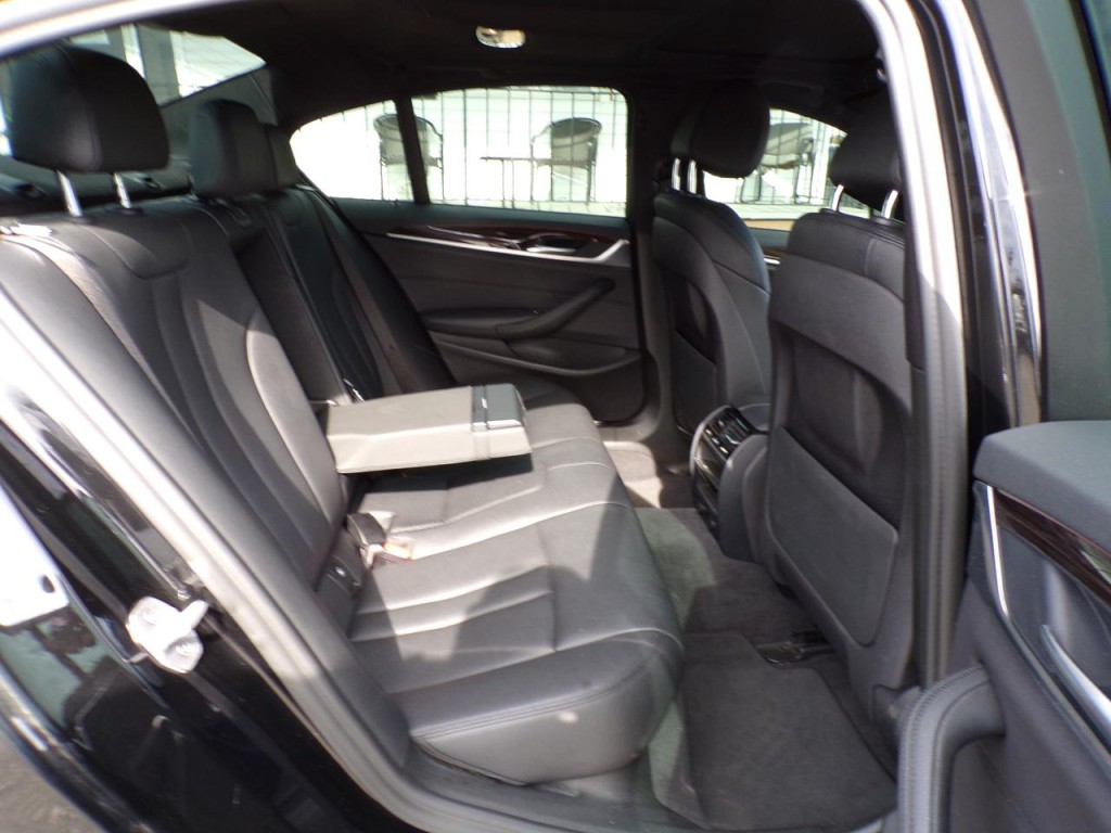 2019 BMW 5 Series Image 12