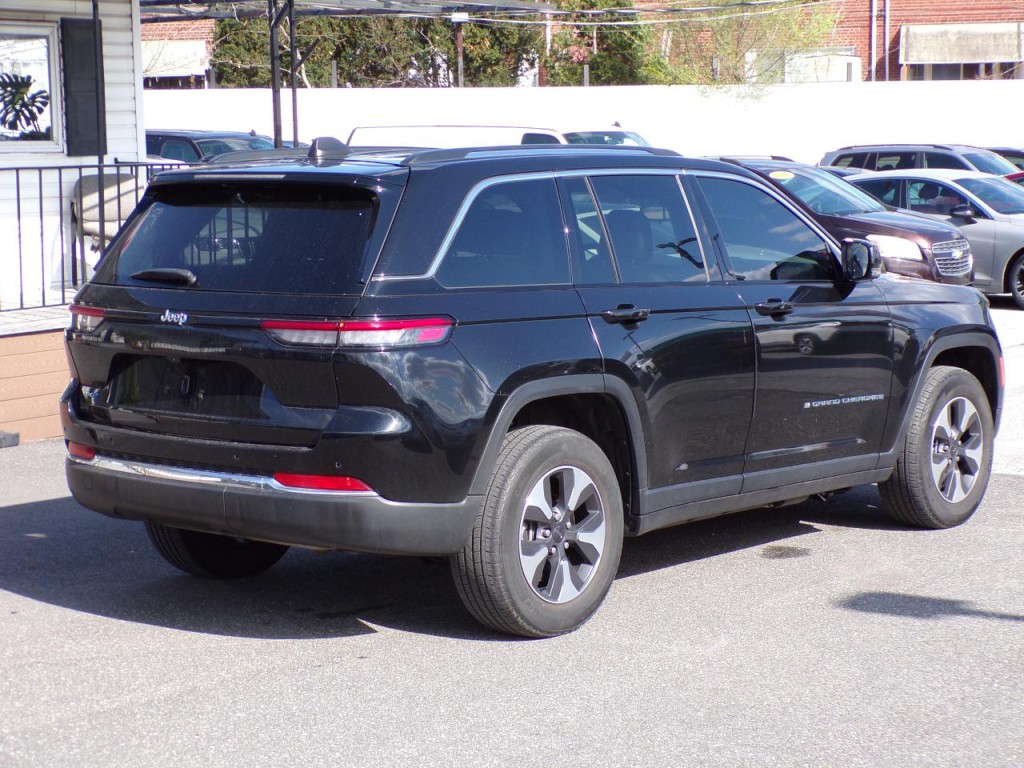 2022 Jeep Grand Cherokee Image 5