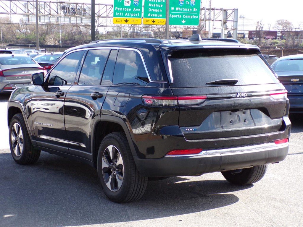 2022 Jeep Grand Cherokee Image 6