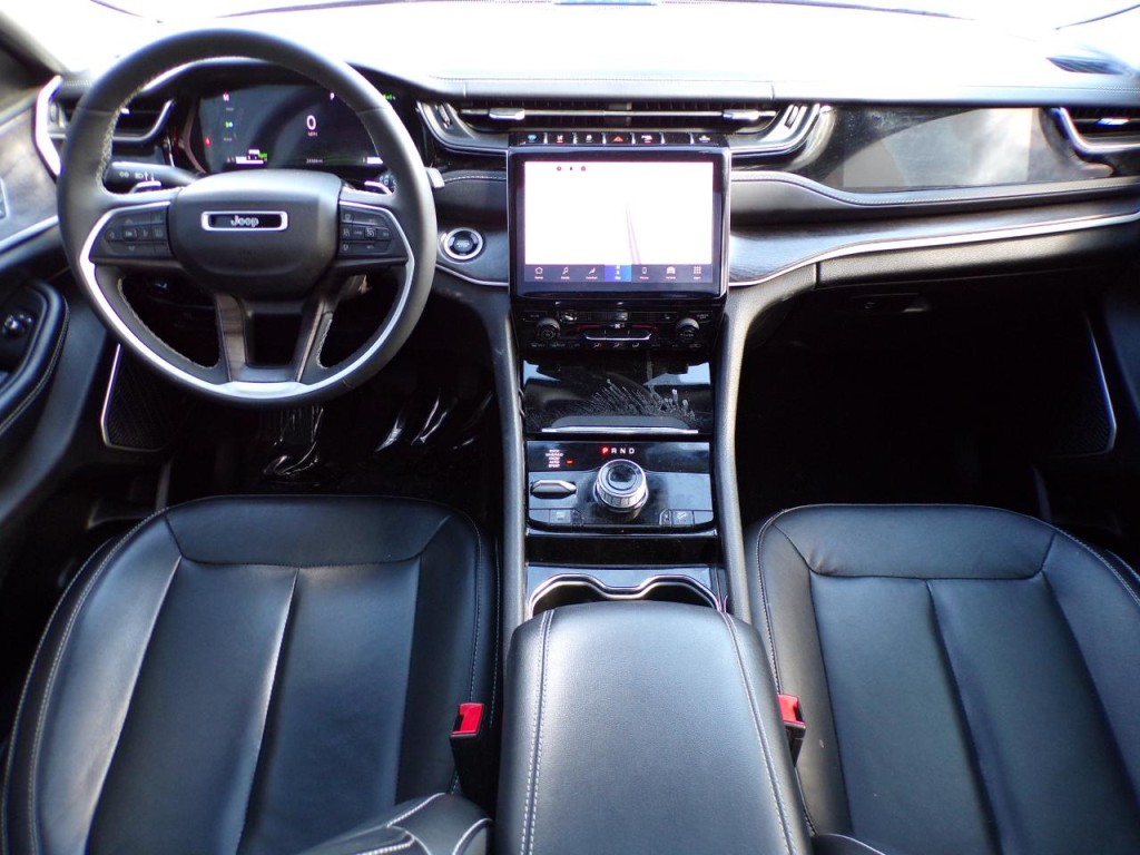 2022 Jeep Grand Cherokee Image 9