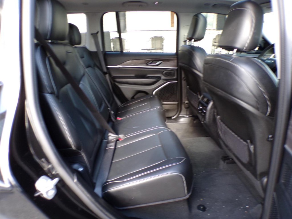 2022 Jeep Grand Cherokee Image 14