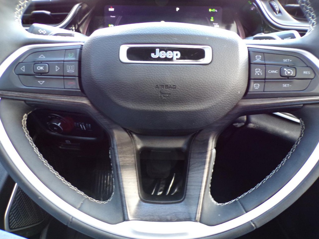 2022 Jeep Grand Cherokee Image 24