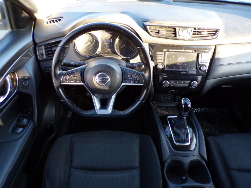 2020 Nissan Rogue Image 8
