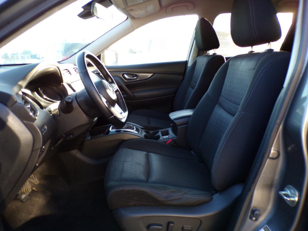 2020 Nissan Rogue Image 9