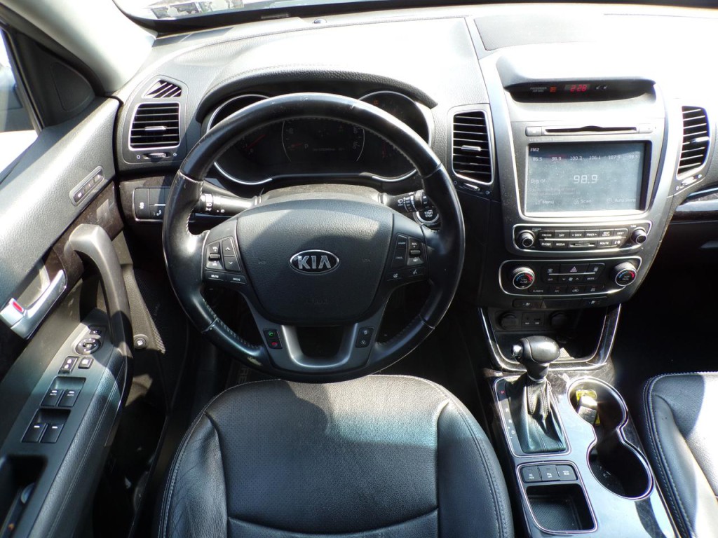 2015 Kia Sorento Image 8