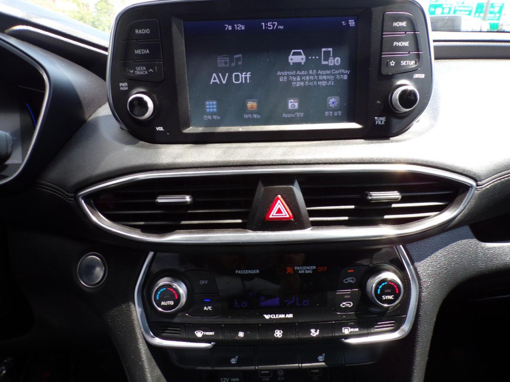 2019 Hyundai Santa Fe Image 13