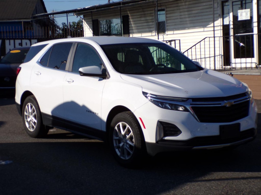2022 Chevrolet Equinox Image 2