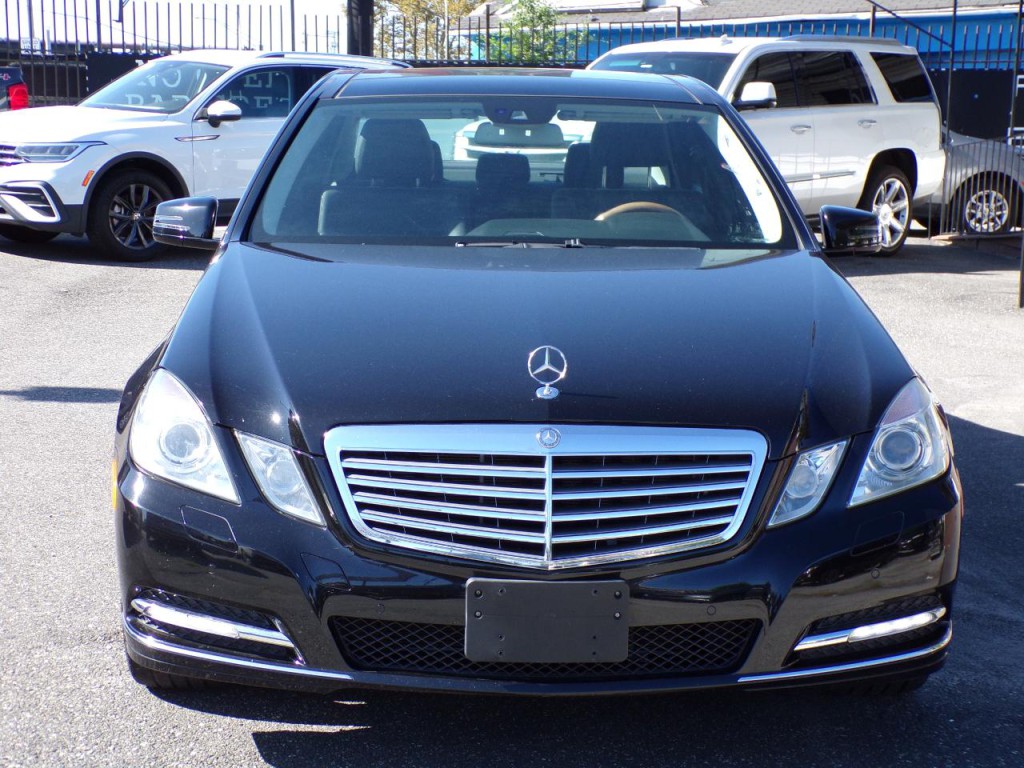 2011 Mercedes-Benz E-Class Image 5