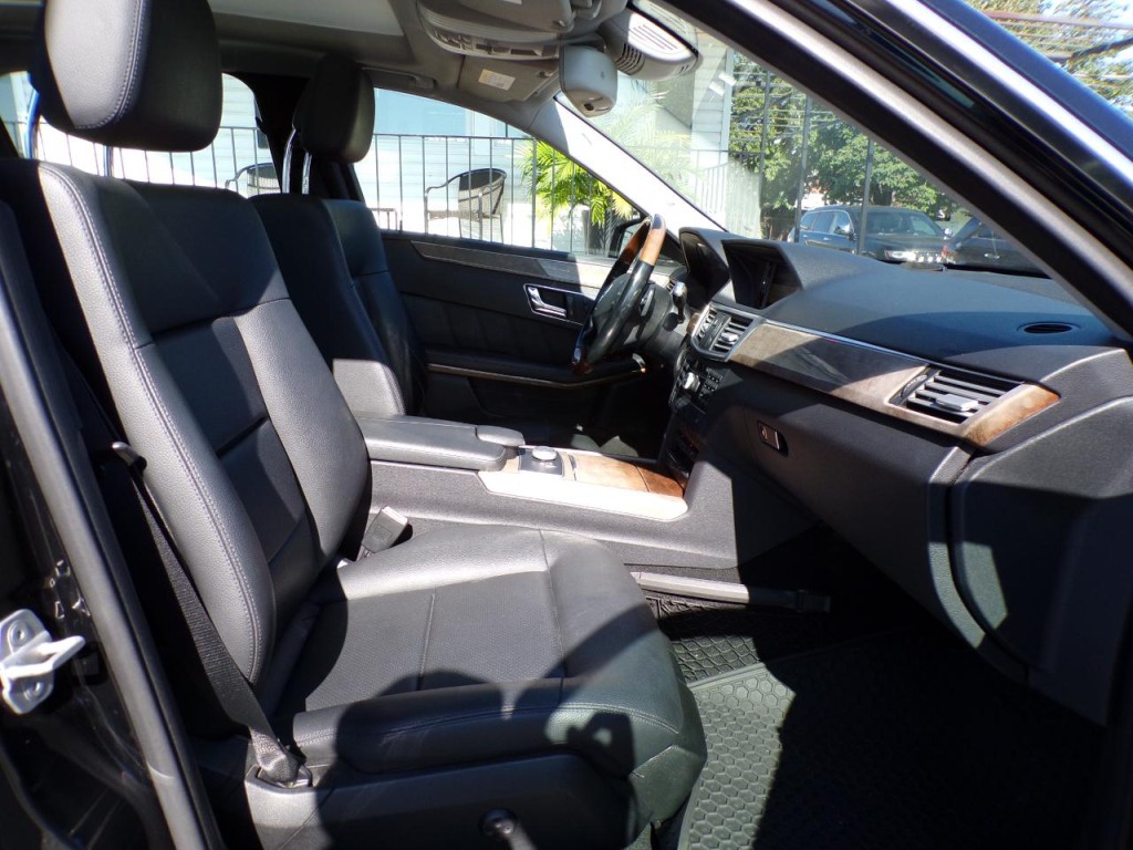 2011 Mercedes-Benz E-Class Image 10