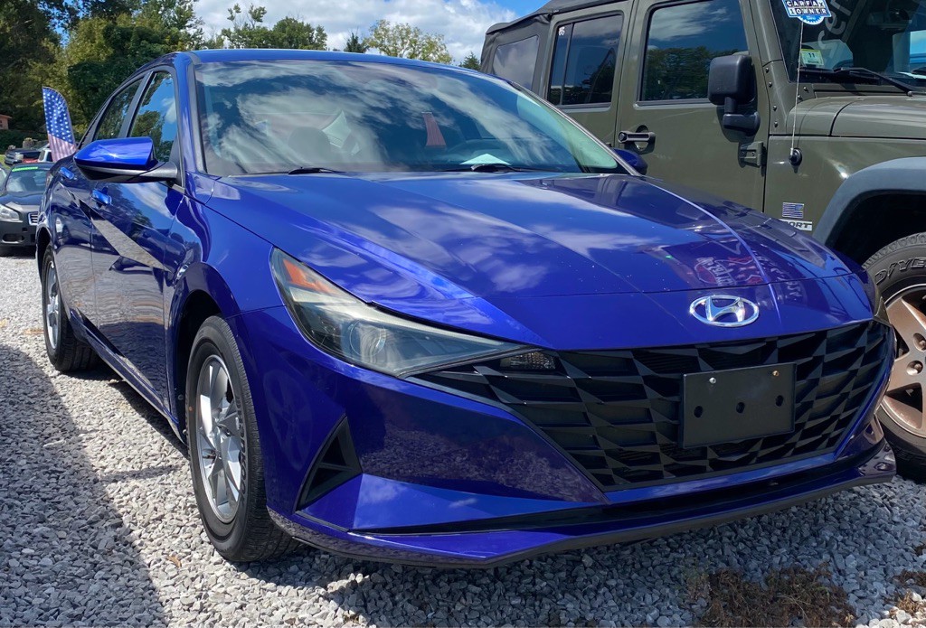 2021 Hyundai Elantra Image 2