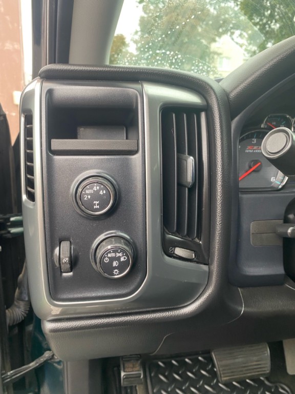 2015 Chevrolet Silverado 1500 Image 11