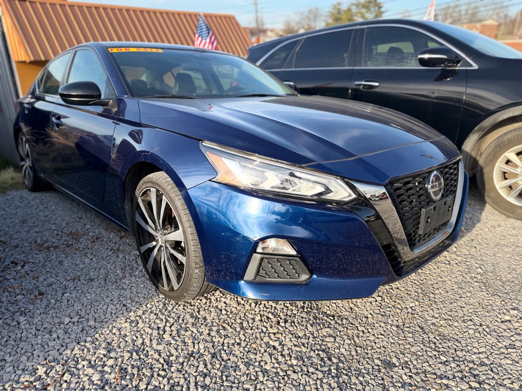 2021 Nissan Altima Image 1