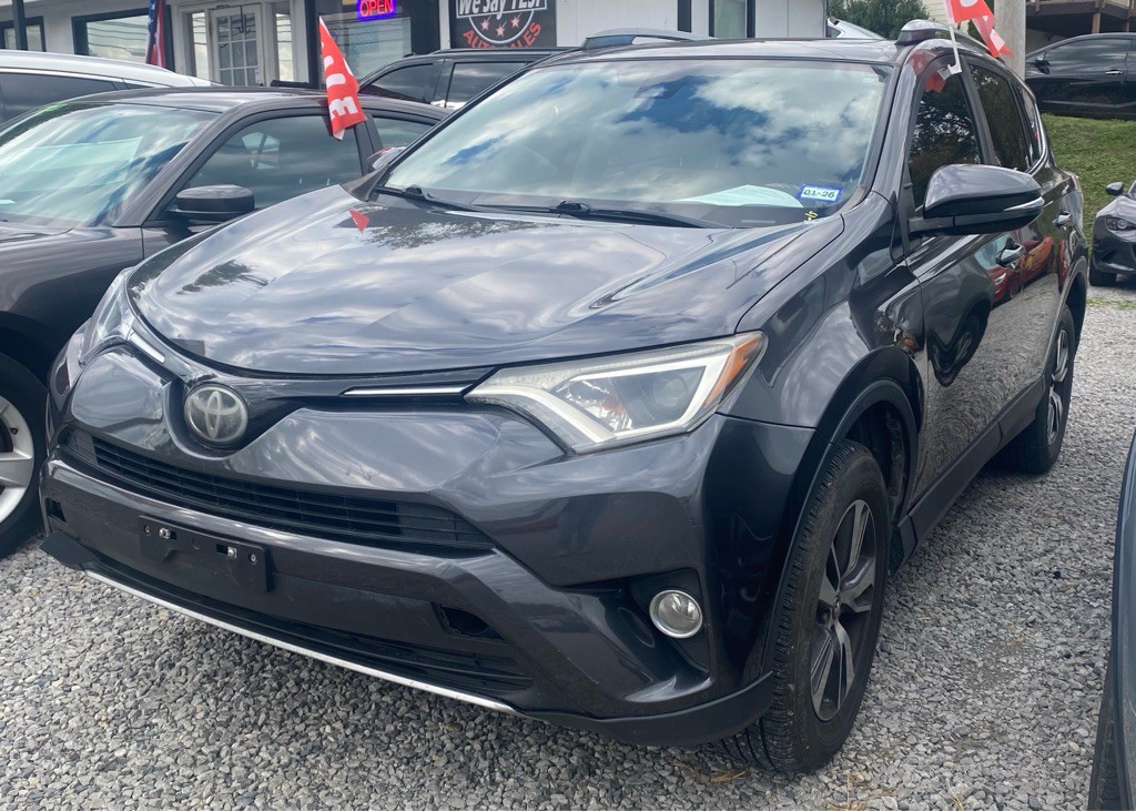 2018 Toyota Rav4 Image 2