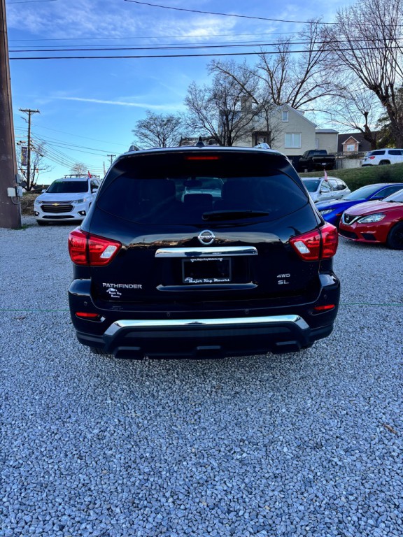 2020 Nissan Pathfinder Image 3