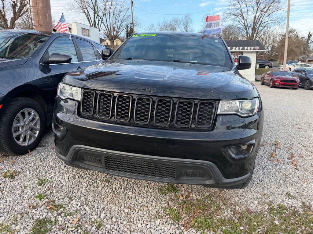 2019 Jeep Grand Cherokee Image 2