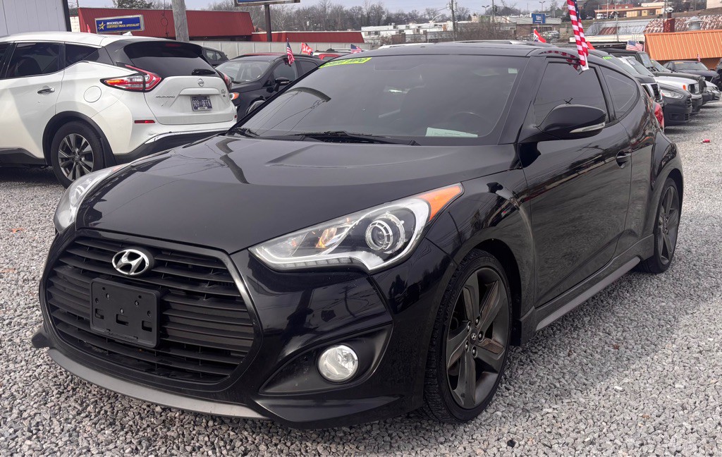 2015 Hyundai Veloster Image 1