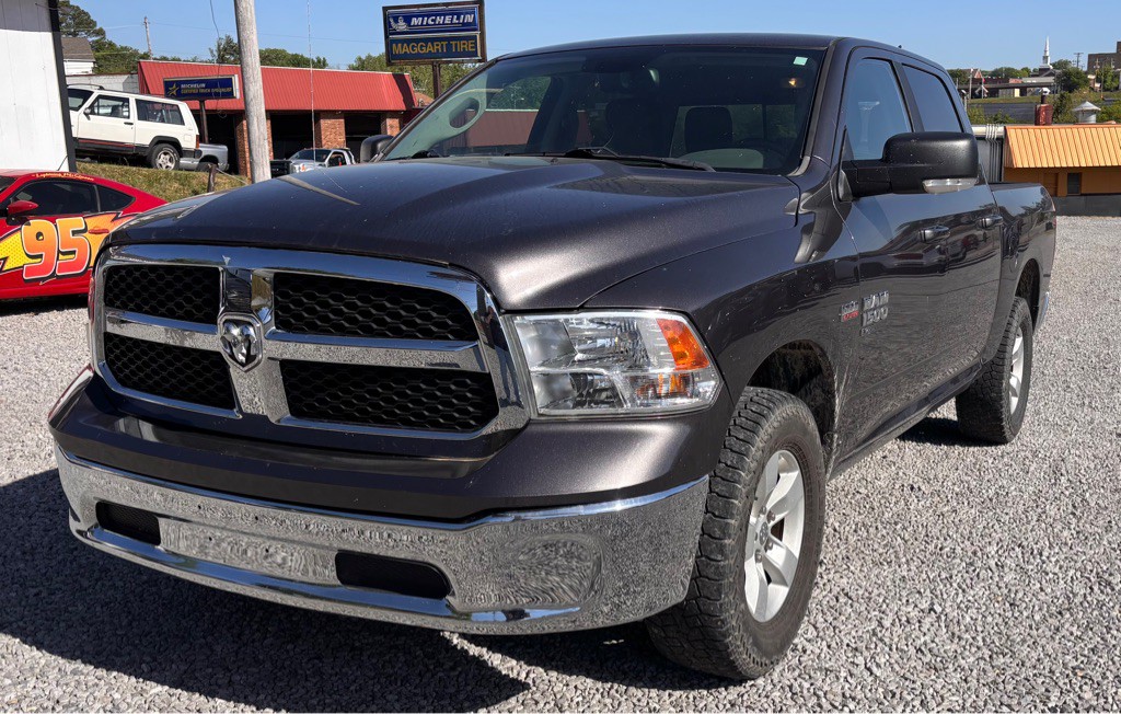 2019 RAM 1500 Image 3